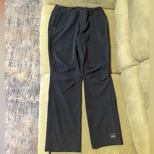 REI Women’s Black Snow Pants